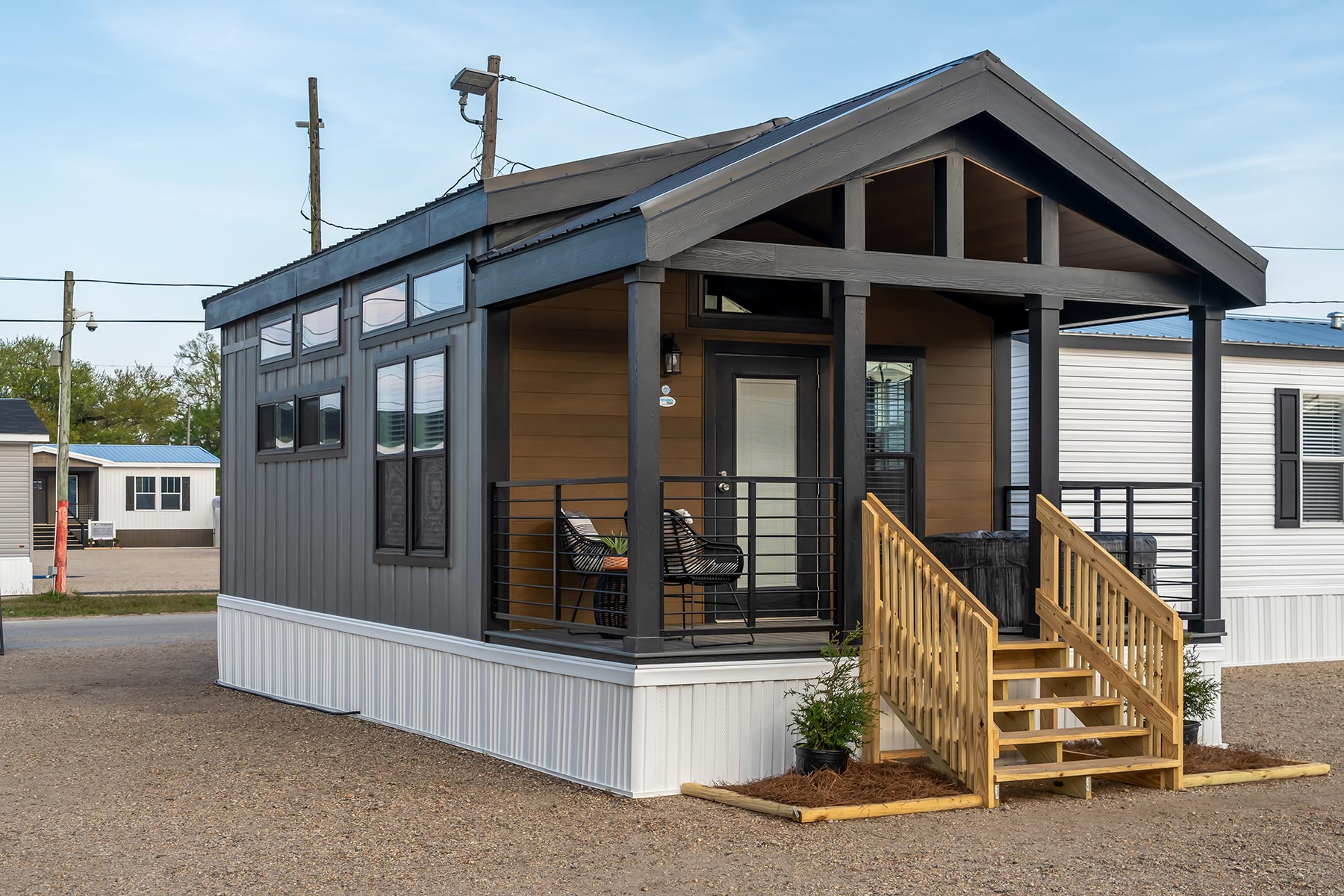 LARK-APS-522A-Exterior